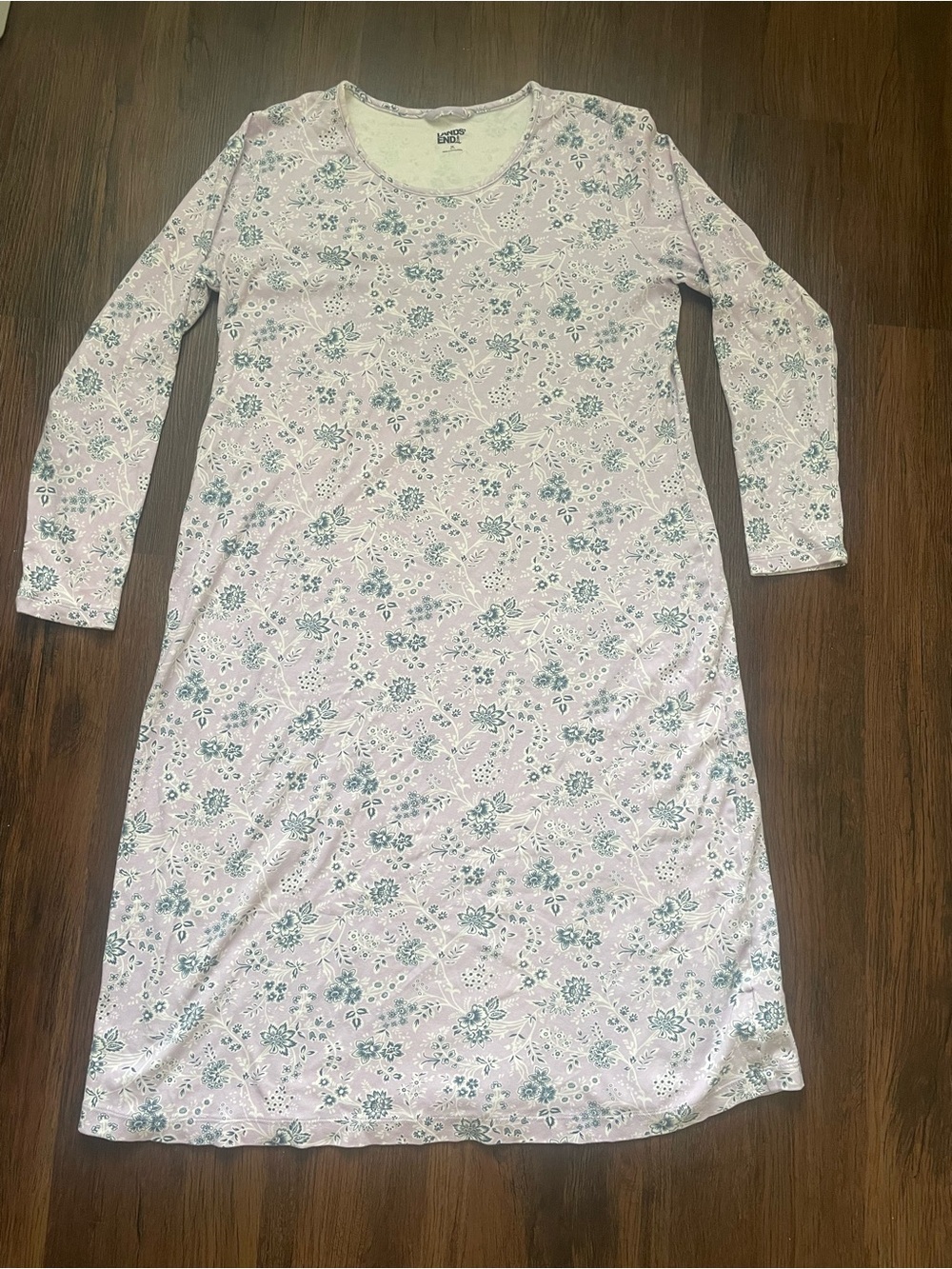 Lands' End Women's MEDIUM 10-12 Long Sleeve Purple Lilac Blue Floral Sleep Shirt